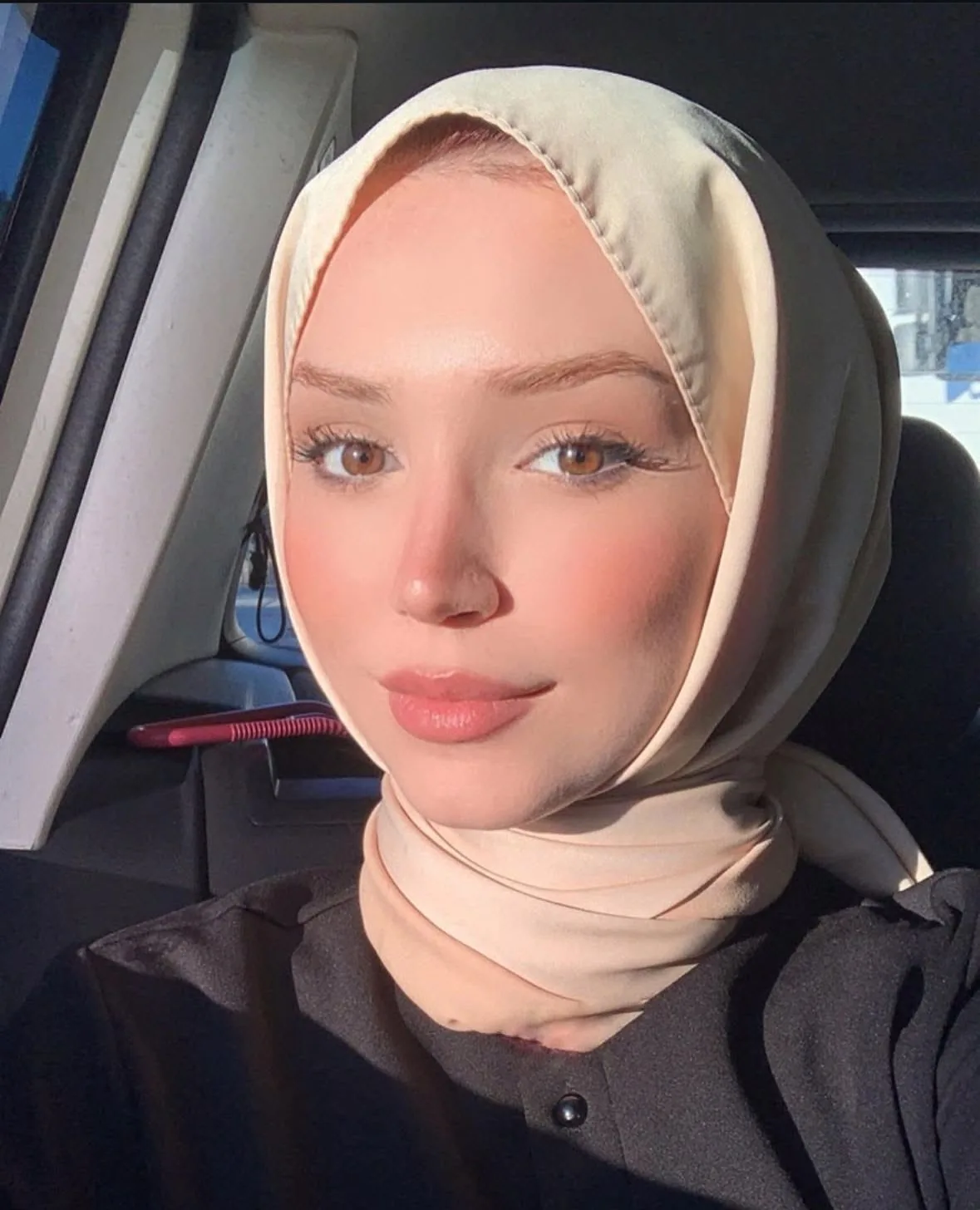 Hilal - Çekmeköy Escort
