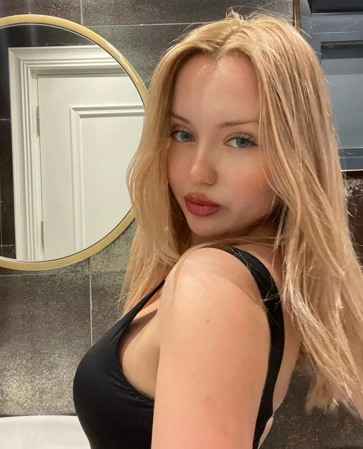 Eda - Çekmeköy Escort