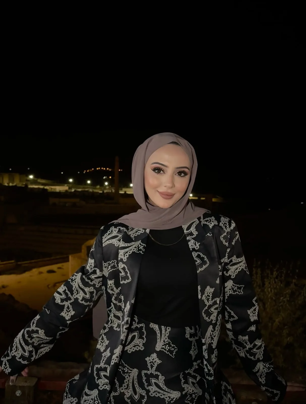 Esra - Çekmeköy Escort